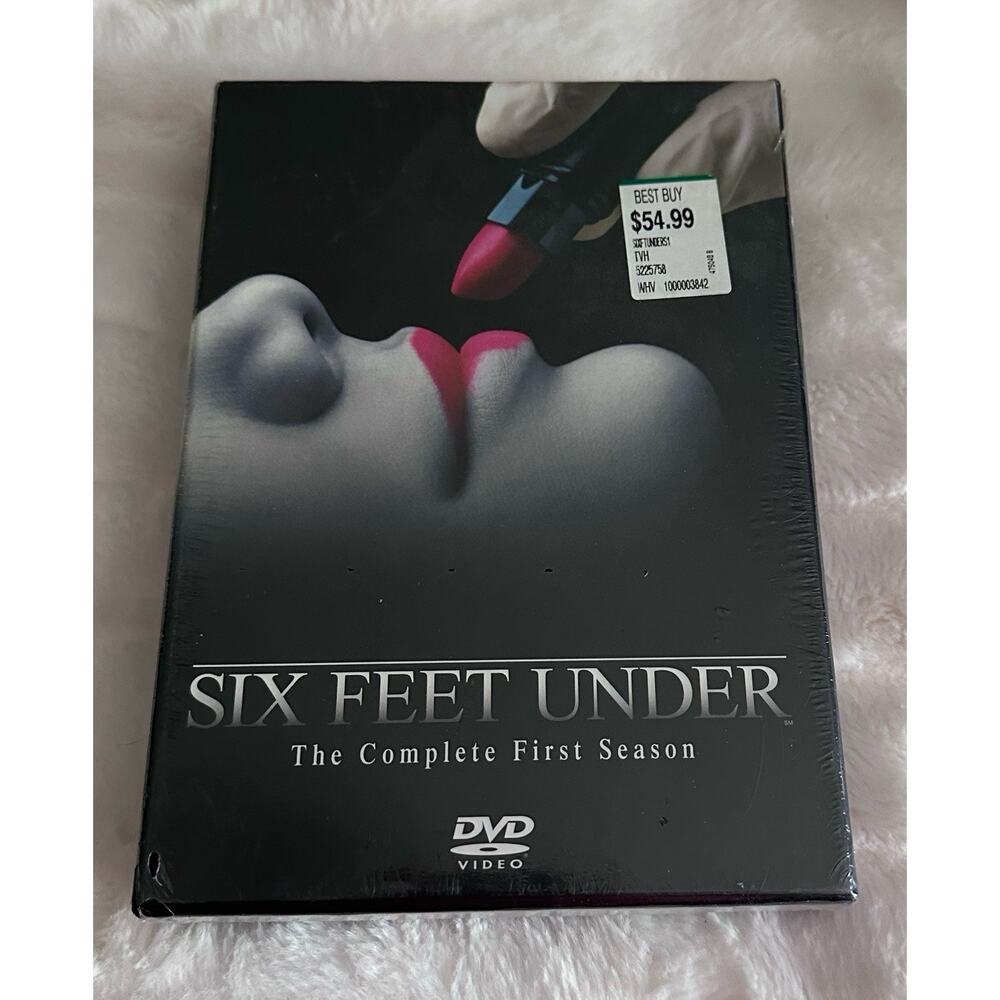SIX FEET UNDER: THE COMPLETE FIRST SEASON [DVD] NEW Still Sealed!